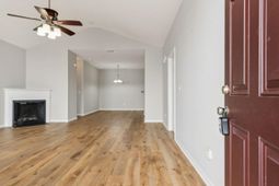 222 Xavier Street photo 4