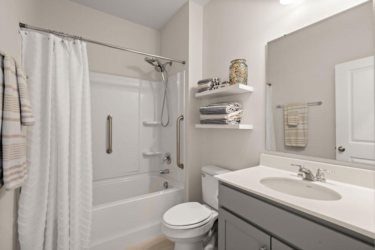 648 Chigwell Springs Lane Photo 23