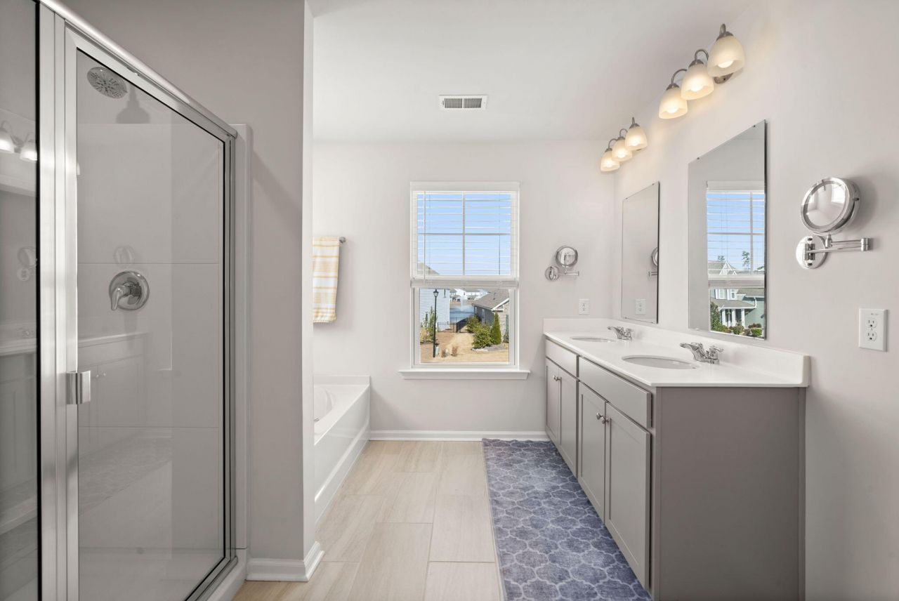 648 Chigwell Springs Lane Photo 28