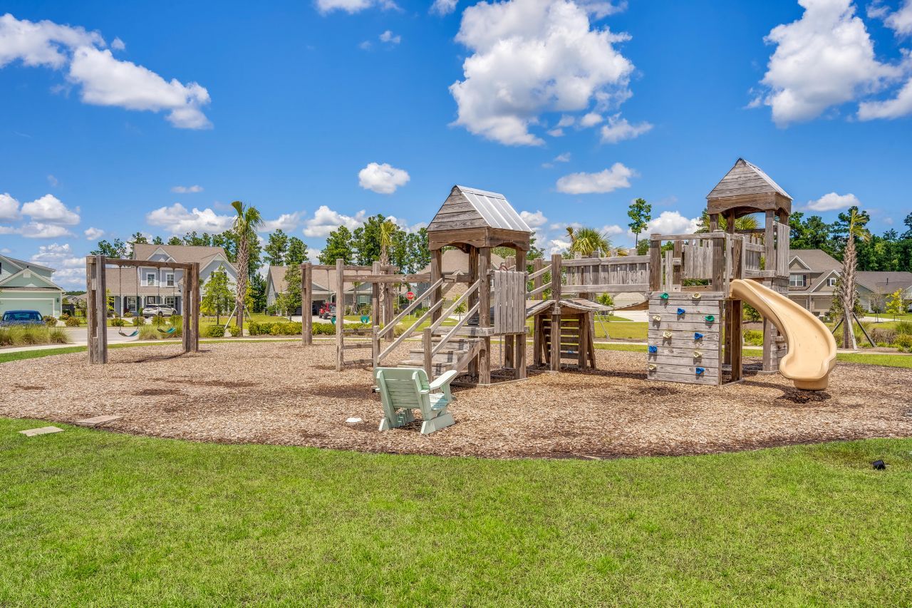 648 Chigwell Springs Lane Photo 45