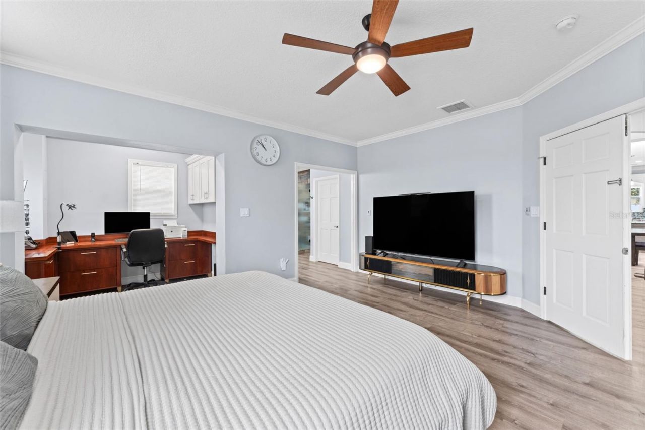 8549 Hillcrest Drive, Groveland, FL 34736 Photo