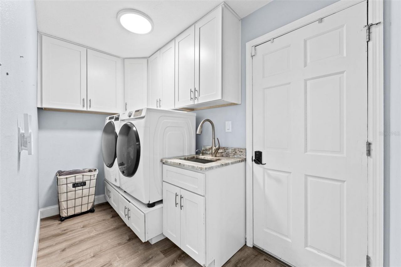 8549 Hillcrest Drive, Groveland, FL 34736 Photo