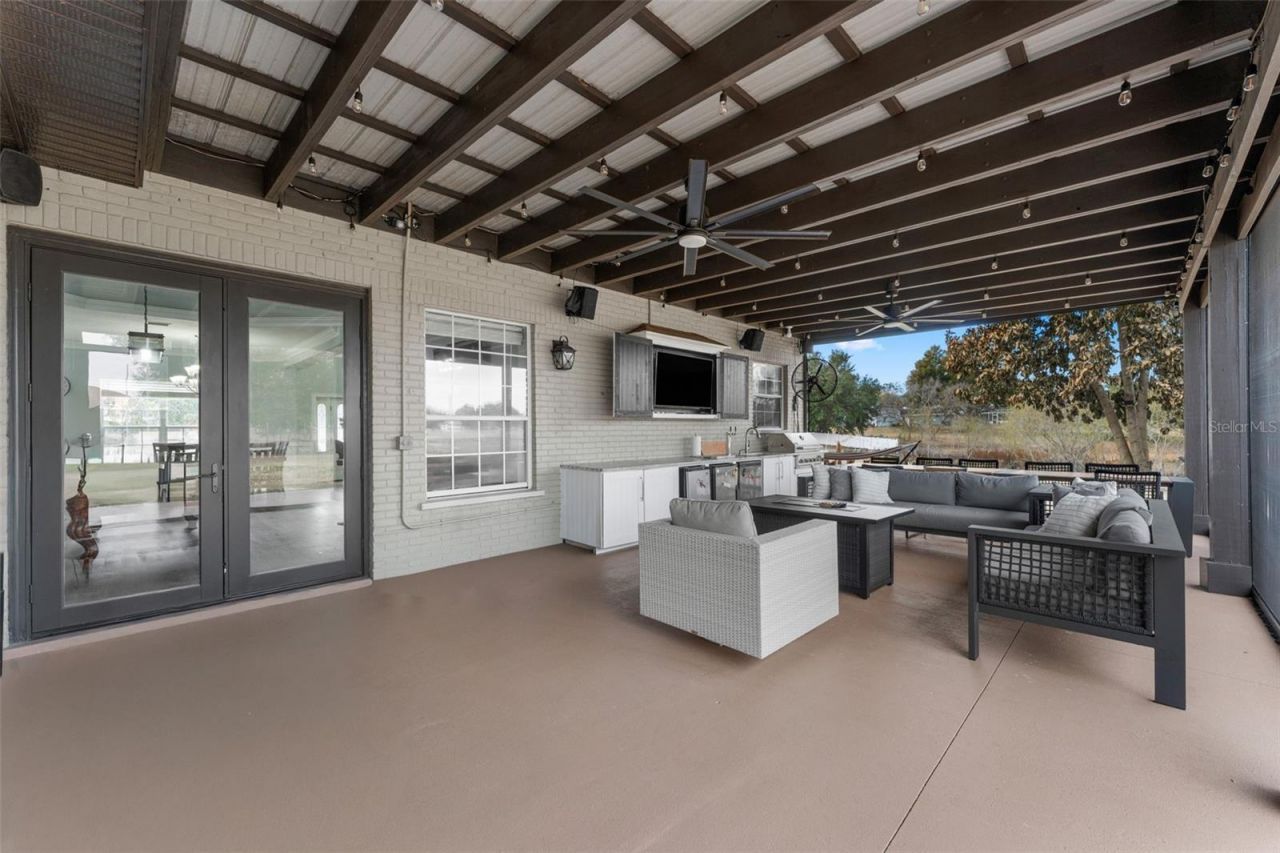 8549 Hillcrest Drive, Groveland, FL 34736 Photo