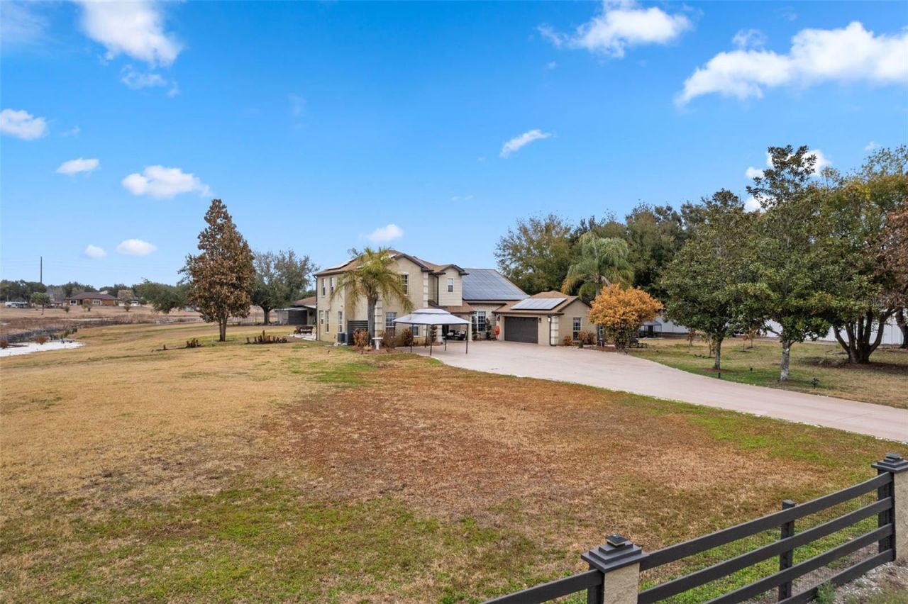 8549 Hillcrest Drive, Groveland, FL 34736 Photo