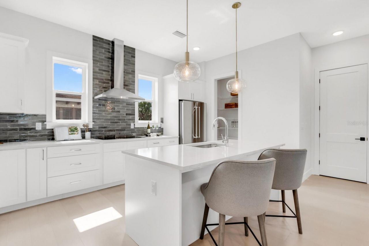 50 64th Street S, Saint Petersburg, FL 33707 Photo