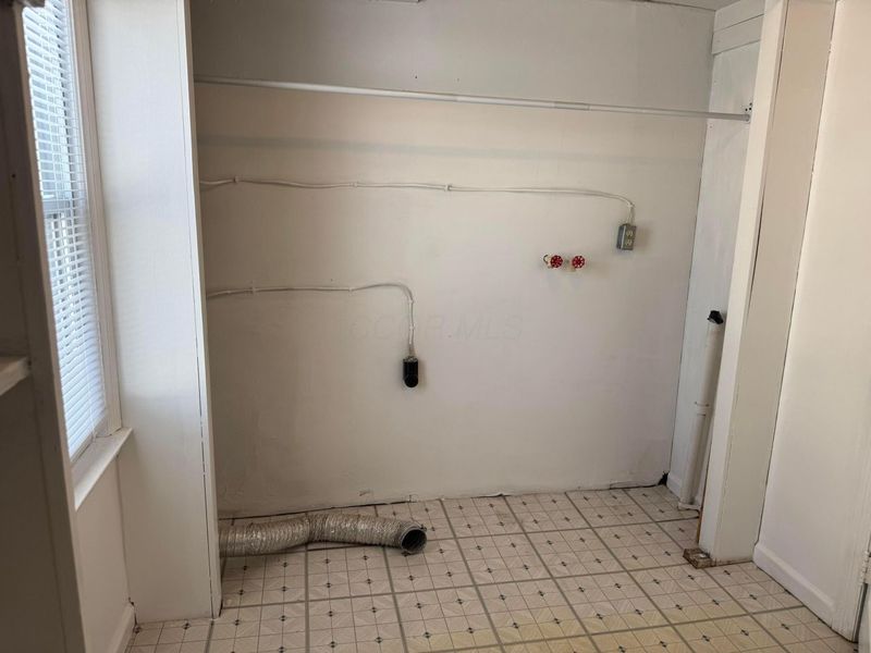 405 E Carroll Street, Kenton, OH 43326 Photo 5