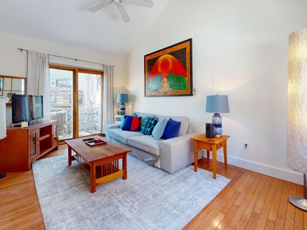 208 Bradford Street, Unit APT 7, Provincetown, MA 02657