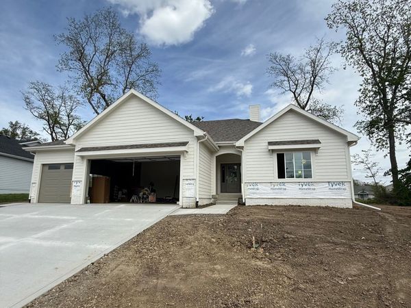 807 Bridgeview Street, Polk City, IA 50226