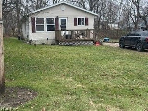 360 James Avenue, Akron, OH 44312