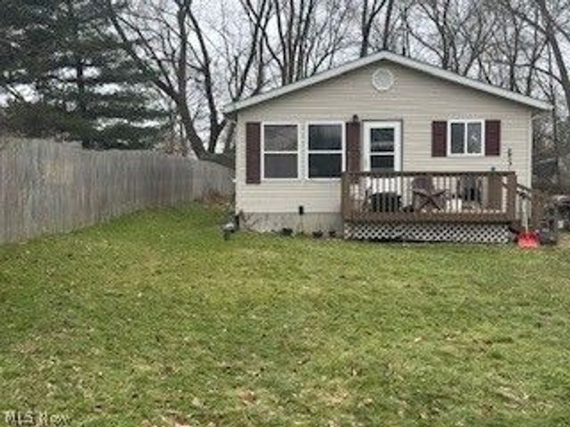 360 James Avenue, Akron, OH 44312 Photo 2