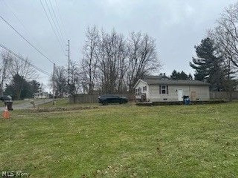 360 James Avenue, Akron, OH 44312 Photo 3