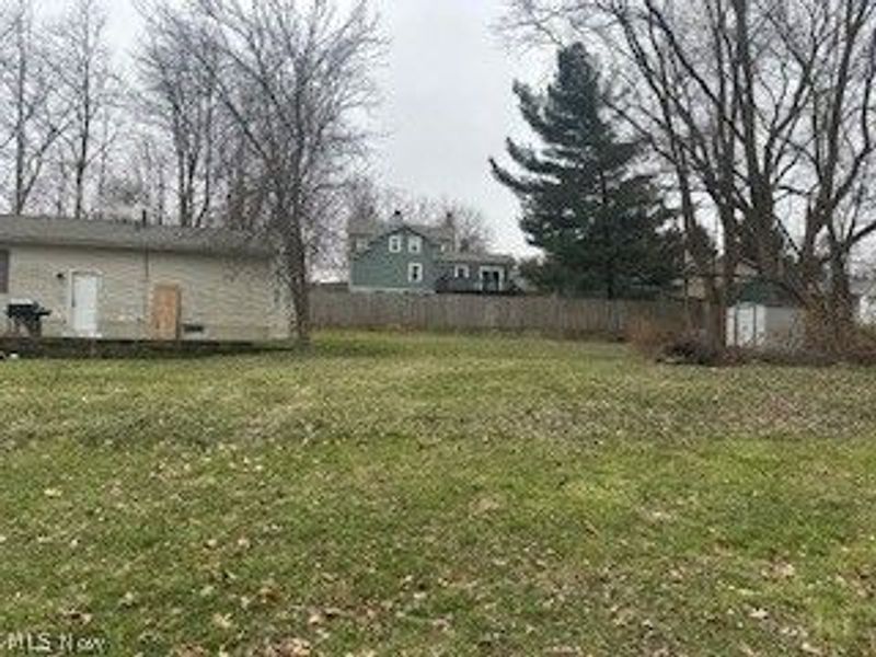 360 James Avenue, Akron, OH 44312 Photo 6