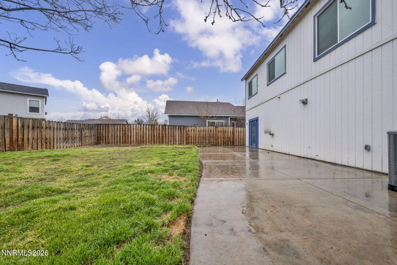 9470 Stoney Creek Way, Reno, NV 89506 Photo