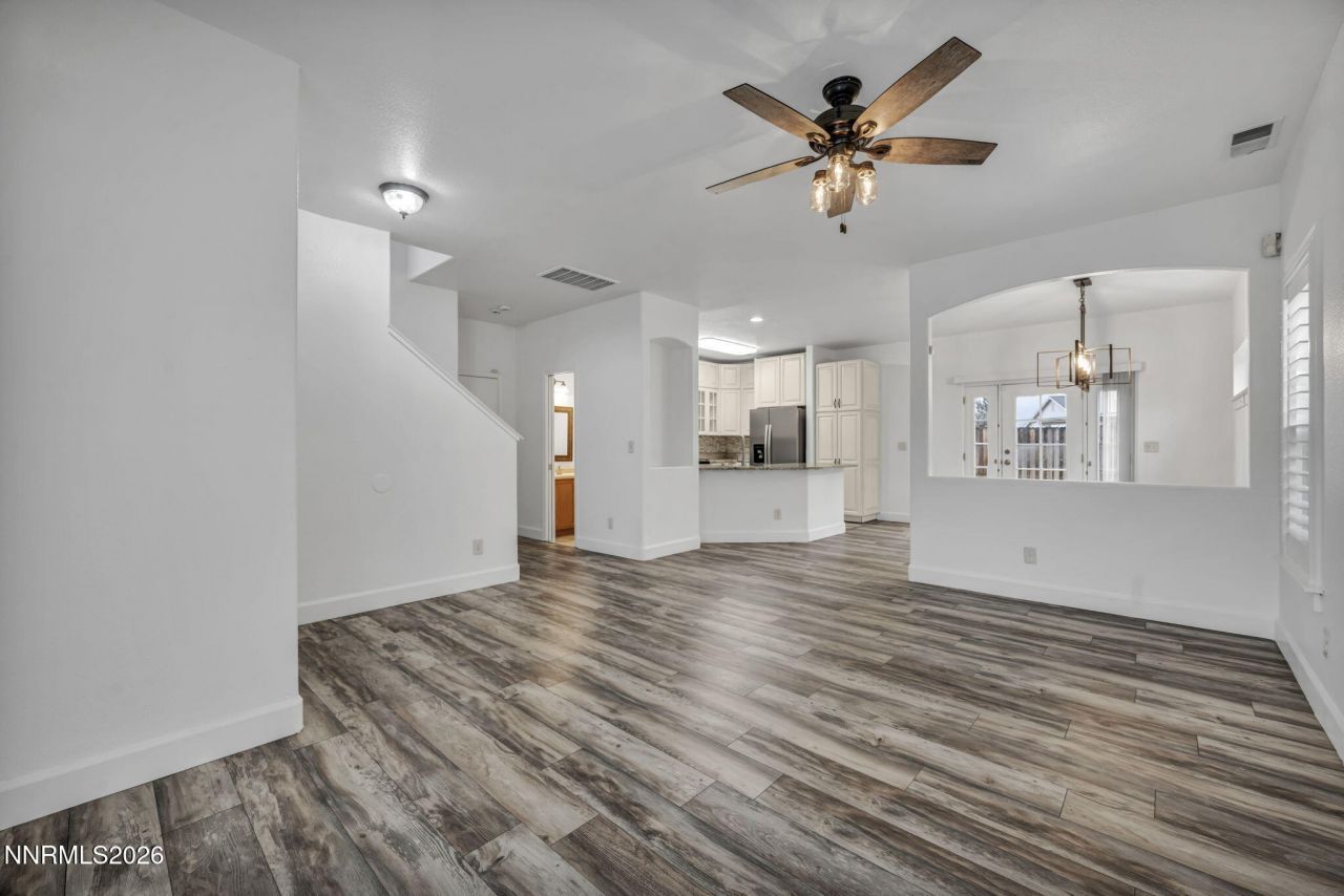 9470 Stoney Creek Way, Reno, NV 89506 Photo