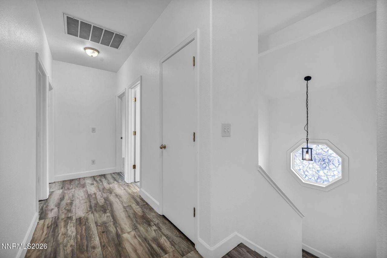 9470 Stoney Creek Way, Reno, NV 89506 Photo