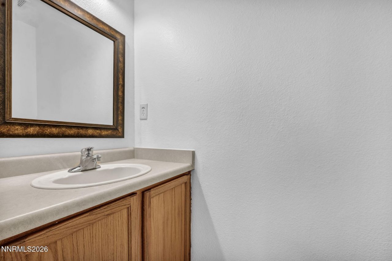 9470 Stoney Creek Way, Reno, NV 89506 Photo