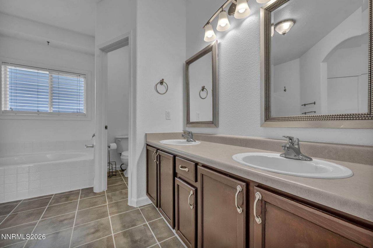 9470 Stoney Creek Way, Reno, NV 89506 Photo