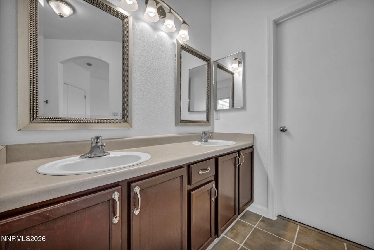 9470 Stoney Creek Way, Reno, NV 89506 Photo