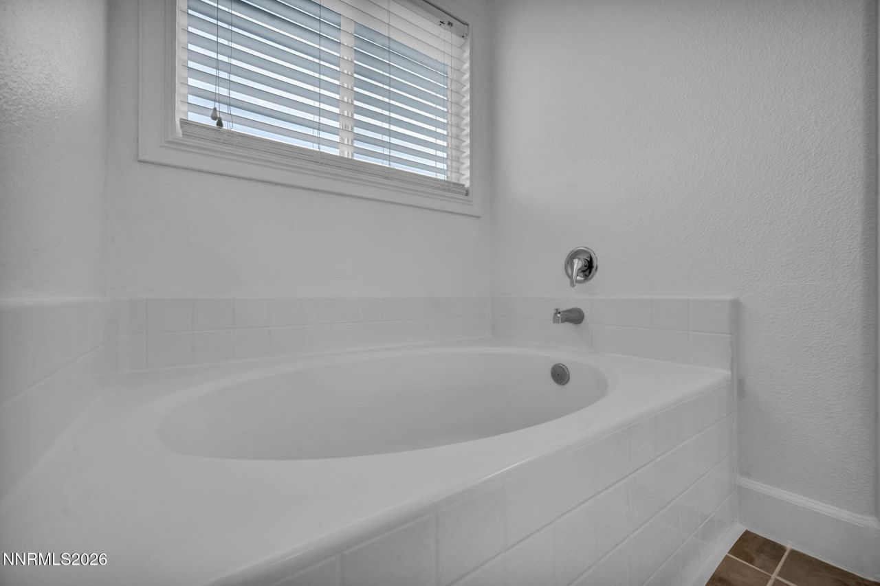 9470 Stoney Creek Way, Reno, NV 89506 Photo