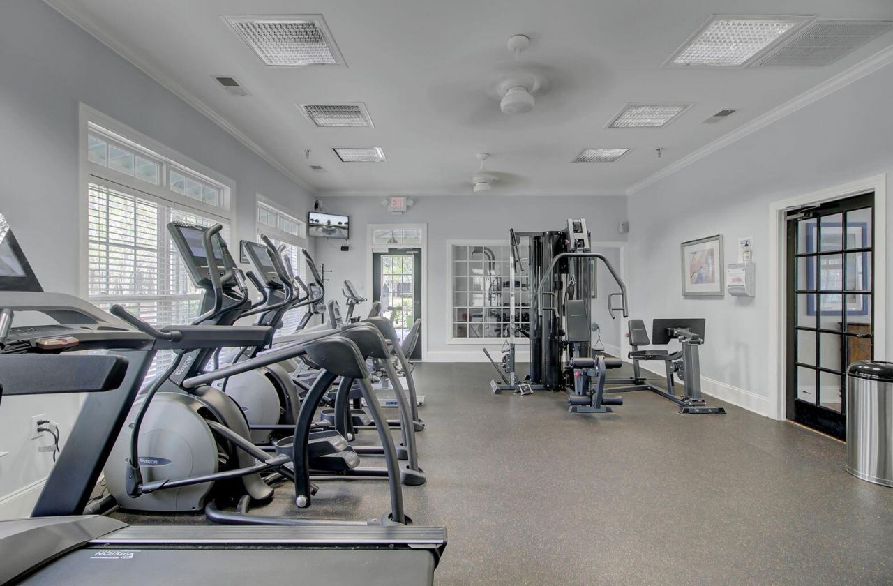 1409 Basildon Road Photo 22