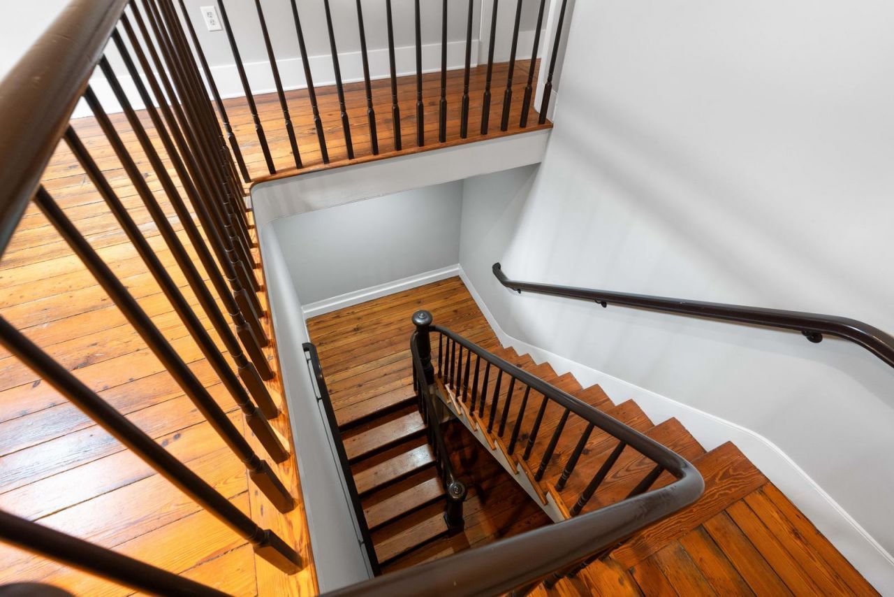 125 Meeting Street Photo 10