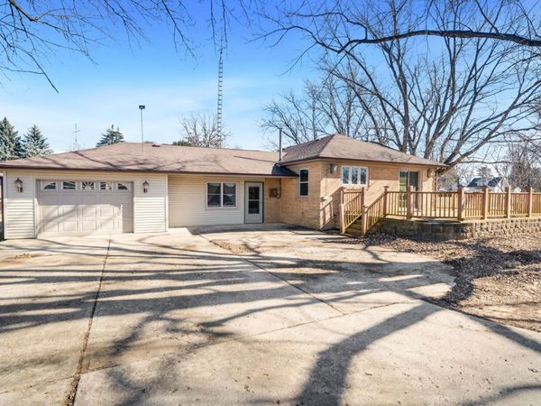 4414 W IL RT 64, Mount Morris, IL 61054