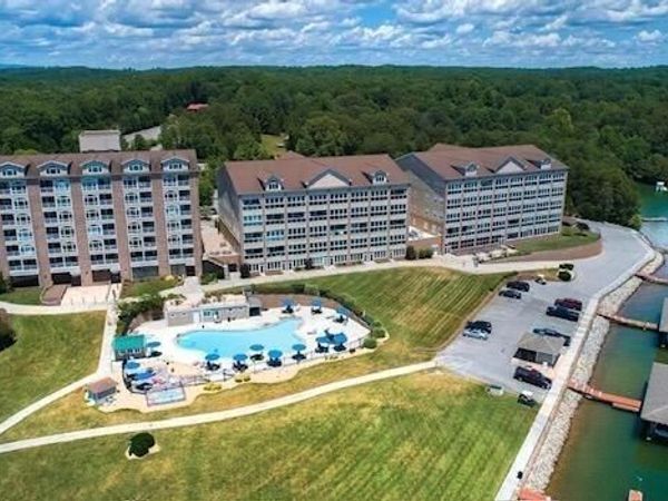 1245 Graves Harbor TRL , Unit 2201, Huddleston, VA 24104