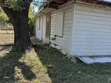 2435 Iroquois Street, Dallas, TX 75212