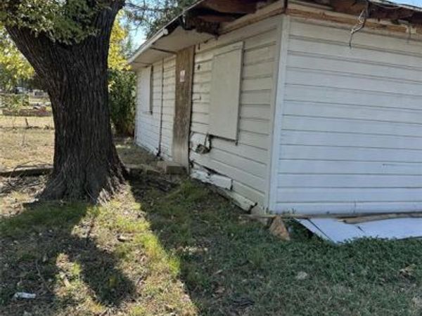 2435 Iroquois Street, Dallas, TX 75212