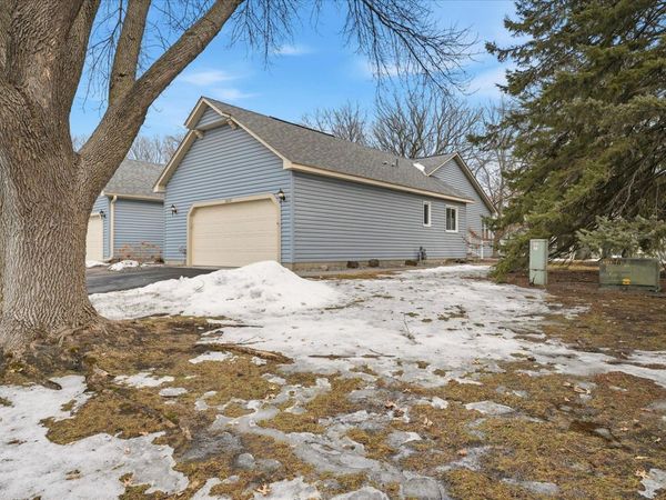 2639 Lake Court Circle, Unit 81, Mounds View, MN 55112