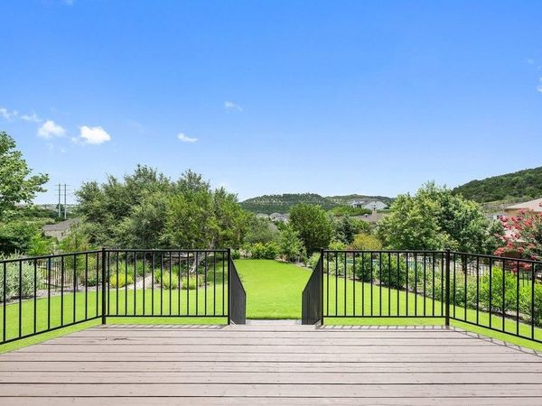 405 Baldovino SKWY, Lakeway, TX 78738