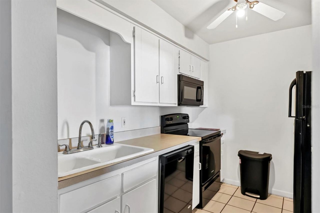 5503 Fountain Lake Circle, Unit A204, Bradenton, FL 34207 Photo