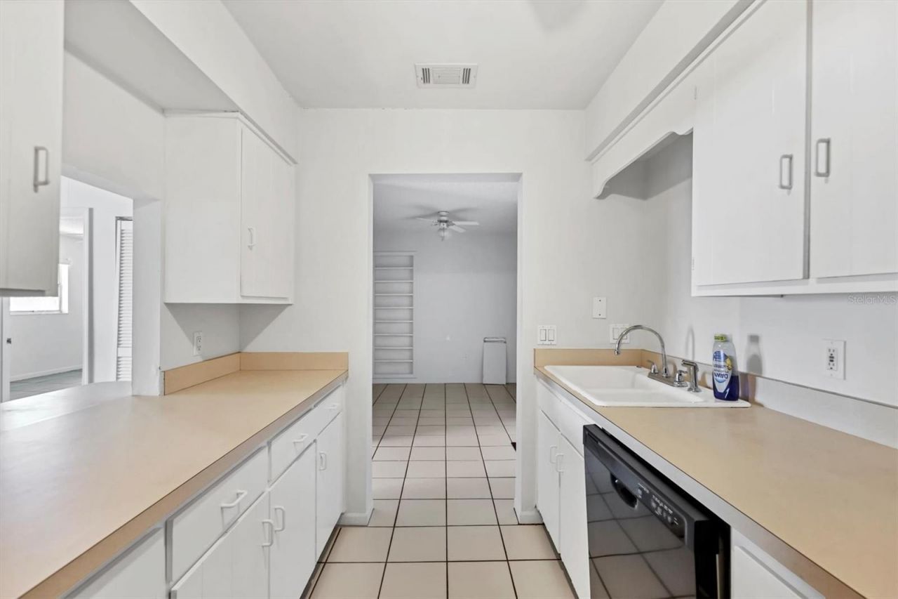 5503 Fountain Lake Circle, Unit A204, Bradenton, FL 34207 Photo