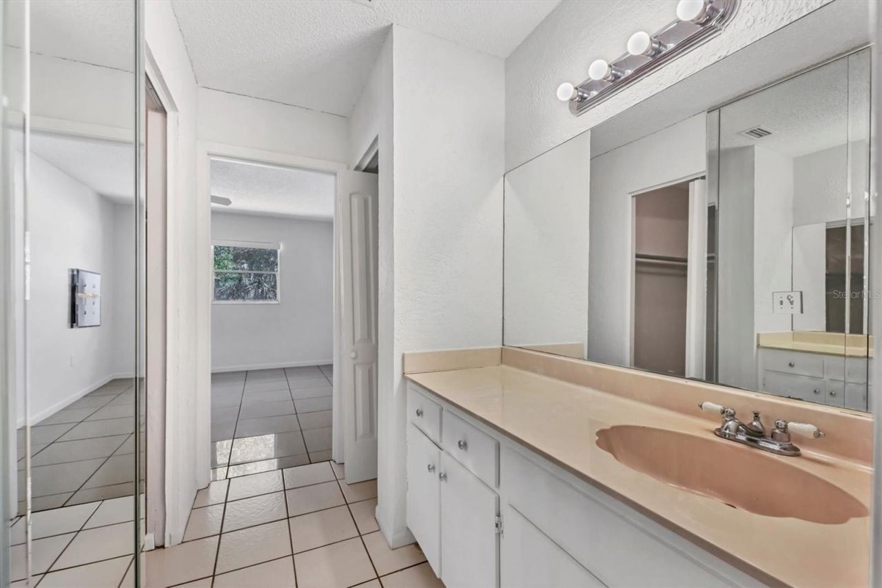 5503 Fountain Lake Circle, Unit A204, Bradenton, FL 34207 Photo