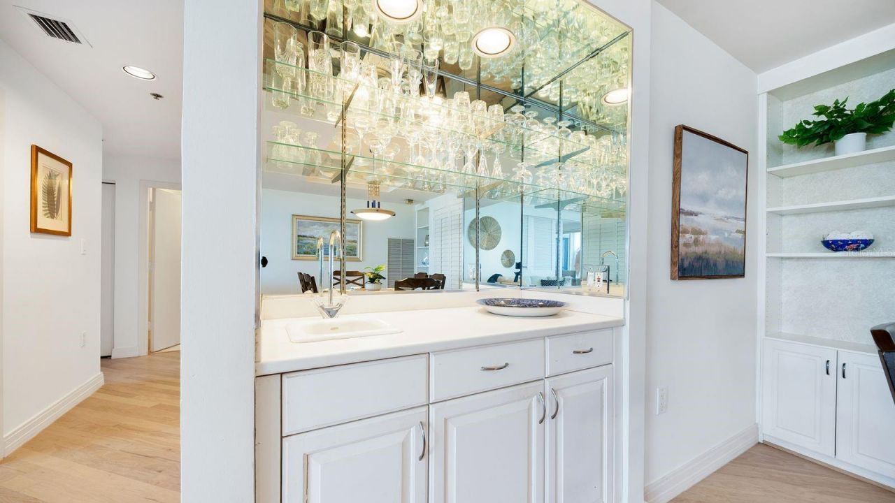 455 Longboat Club Road, Unit 707, Longboat Key, FL 34228 Photo