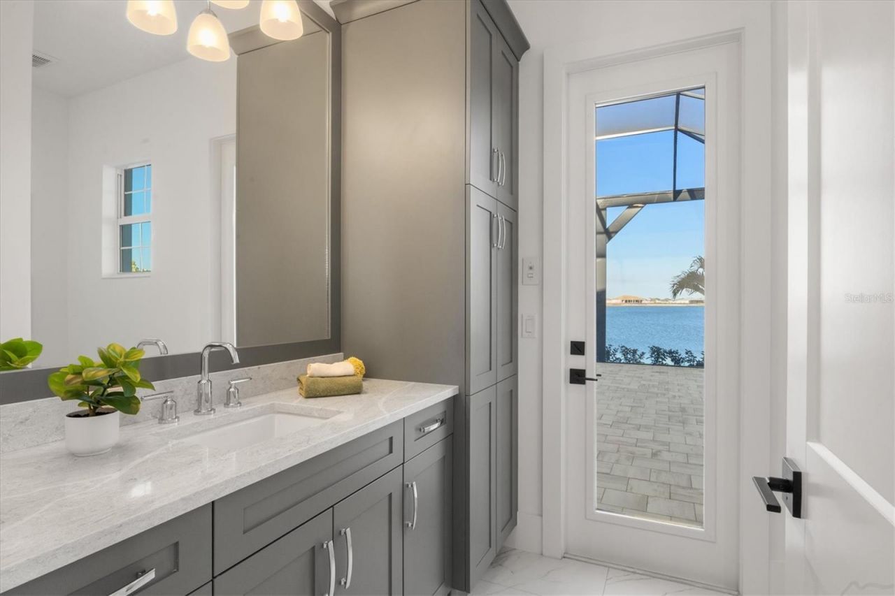 624 Blue Shell Loop, Sarasota, FL 34240 Photo