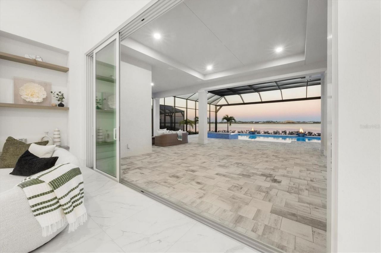 624 Blue Shell Loop, Sarasota, FL 34240 Photo