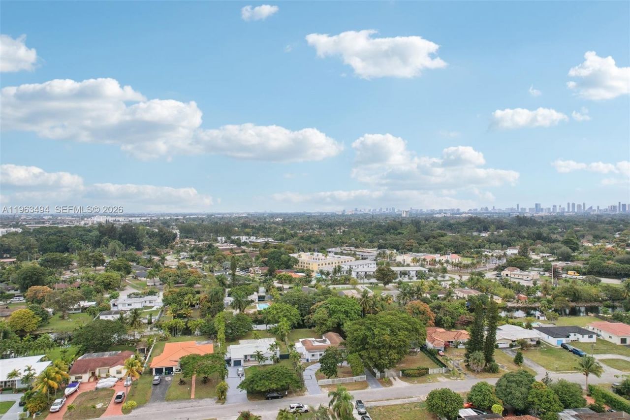 299 S Biscayne River Dr , Miami, FL 33169 Photo