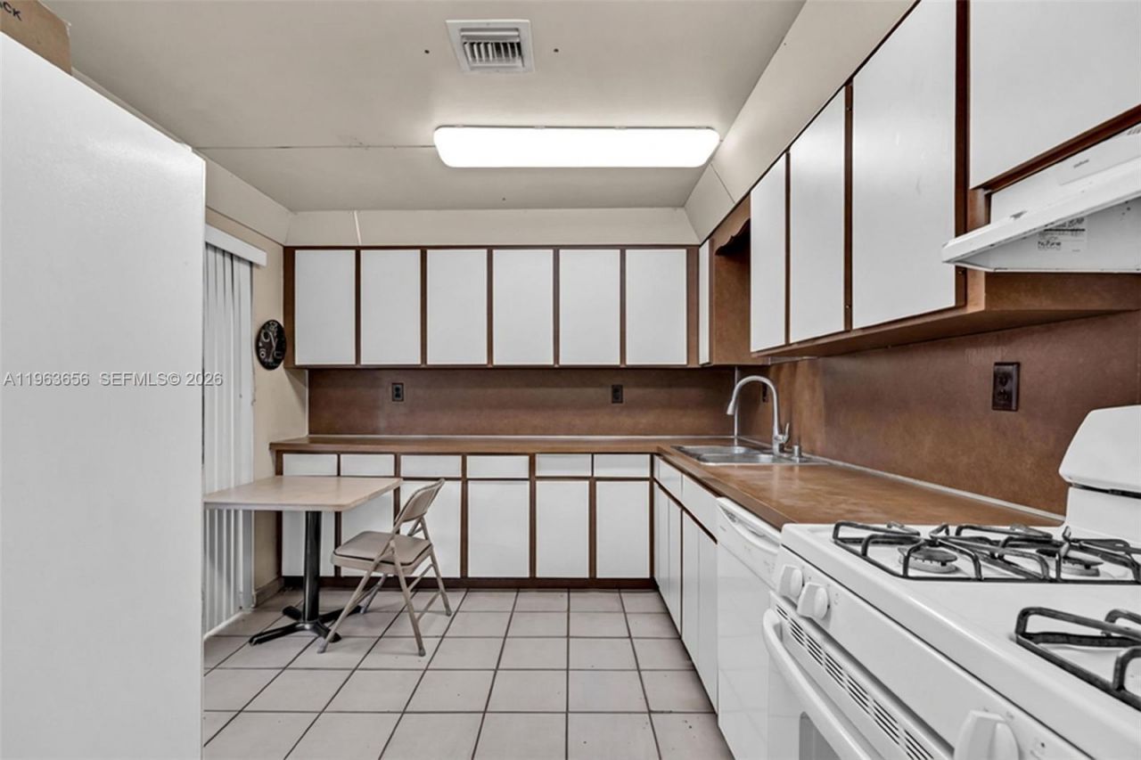 533 E 23rd St, Hialeah, FL 33013 Photo