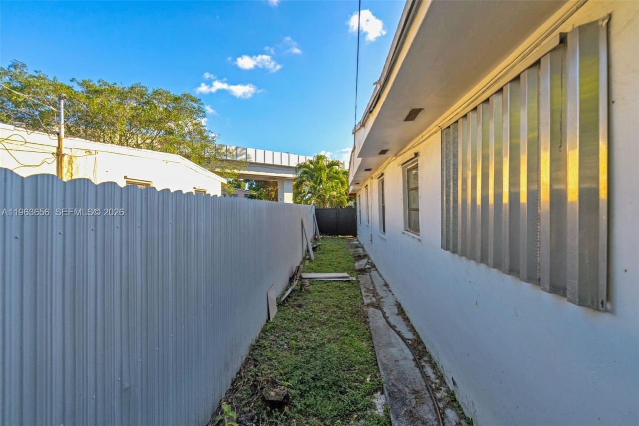533 E 23rd St, Hialeah, FL 33013 Photo