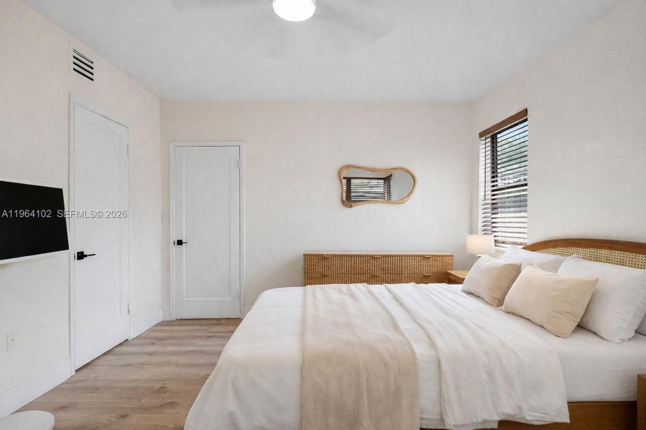 1275 Marseille Dr, Unit 42, Miami Beach, FL 33141 Photo