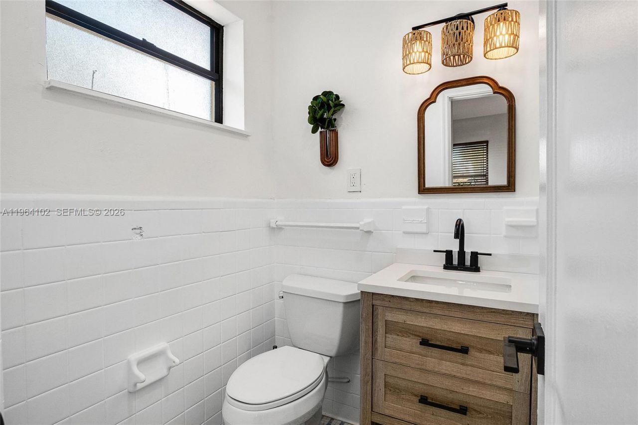 1275 Marseille Dr, Unit 42, Miami Beach, FL 33141 Photo