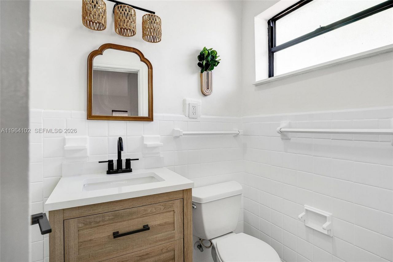 1275 Marseille Dr, Unit 42, Miami Beach, FL 33141 Photo