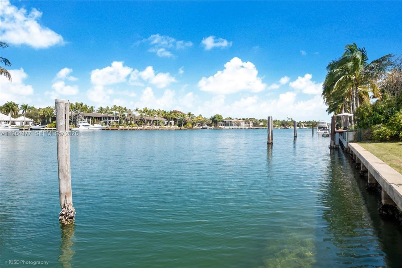 641 Reinante Ave, Coral Gables, FL 33156 Photo