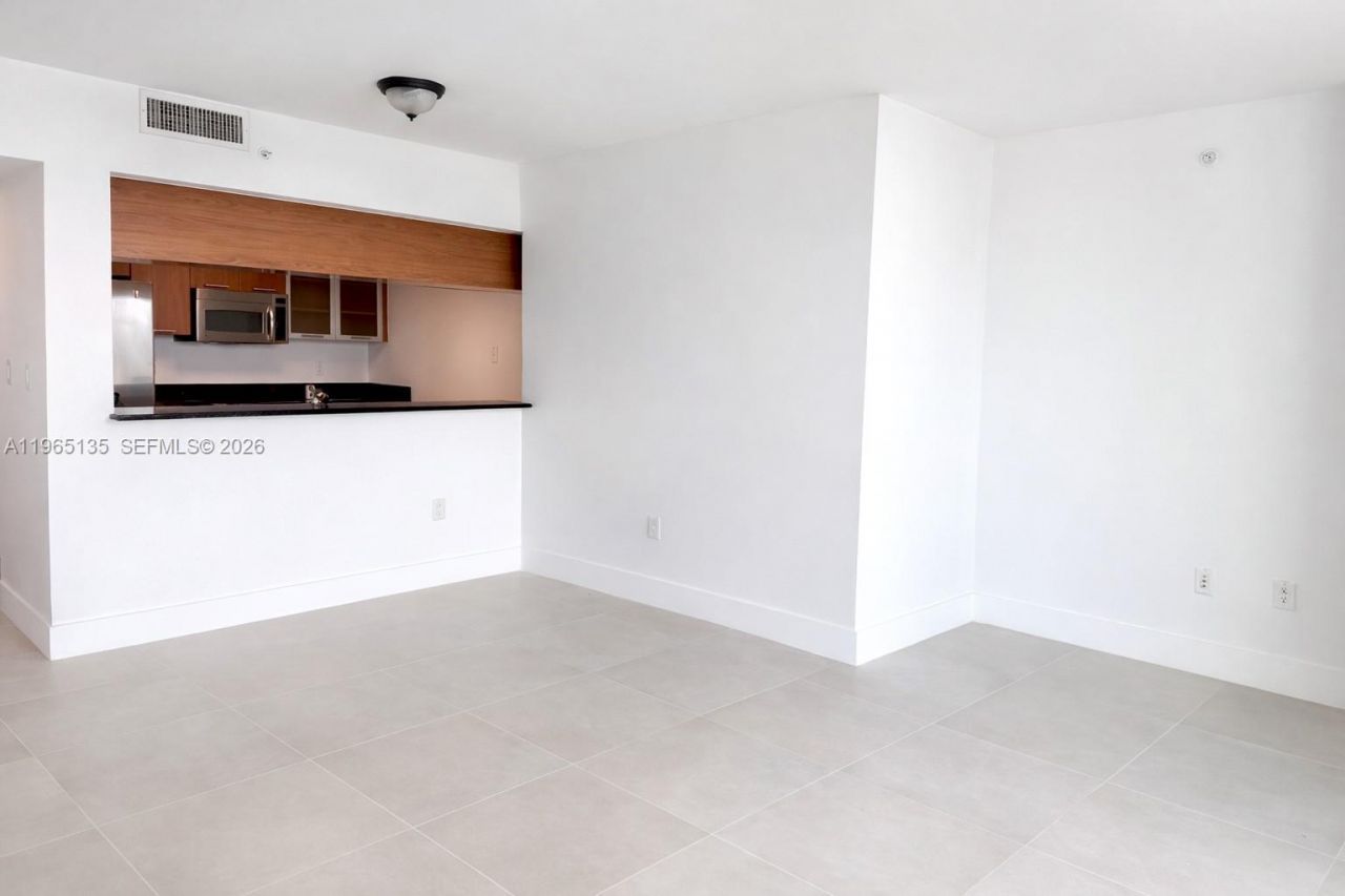 1800 N Bayshore Dr , Unit 4102, Miami, FL 33132 Photo