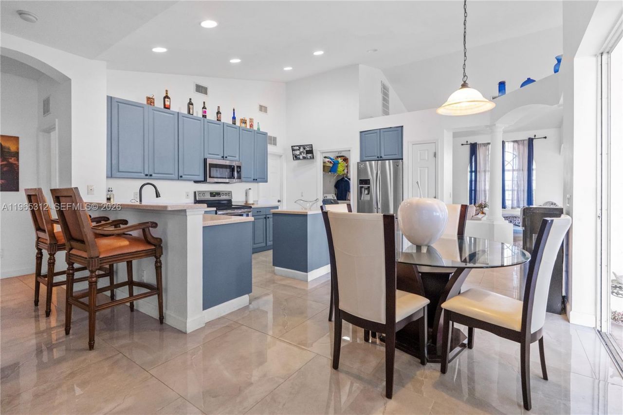 2025 NW 7th Ter, Cape Coral, FL 33993 Photo