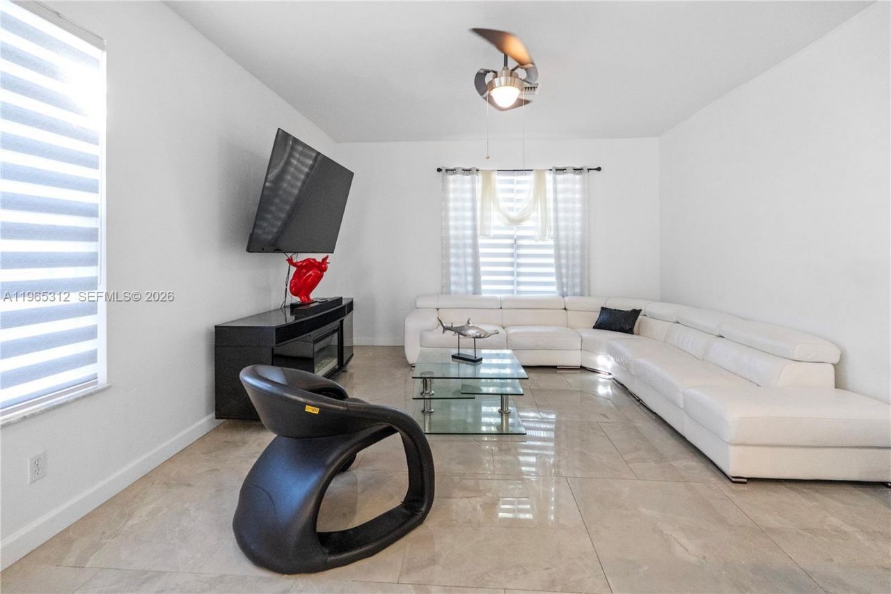 2025 NW 7th Ter, Cape Coral, FL 33993 Photo