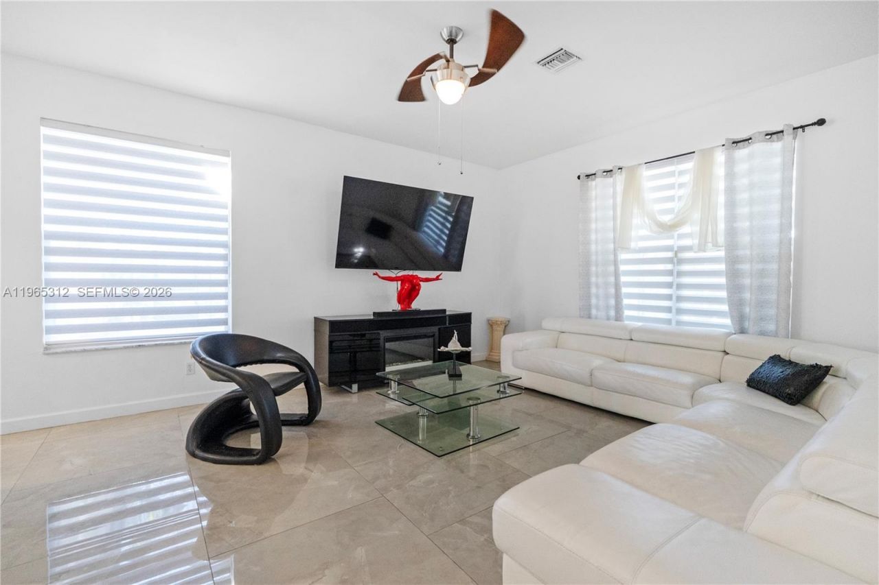 2025 NW 7th Ter, Cape Coral, FL 33993 Photo