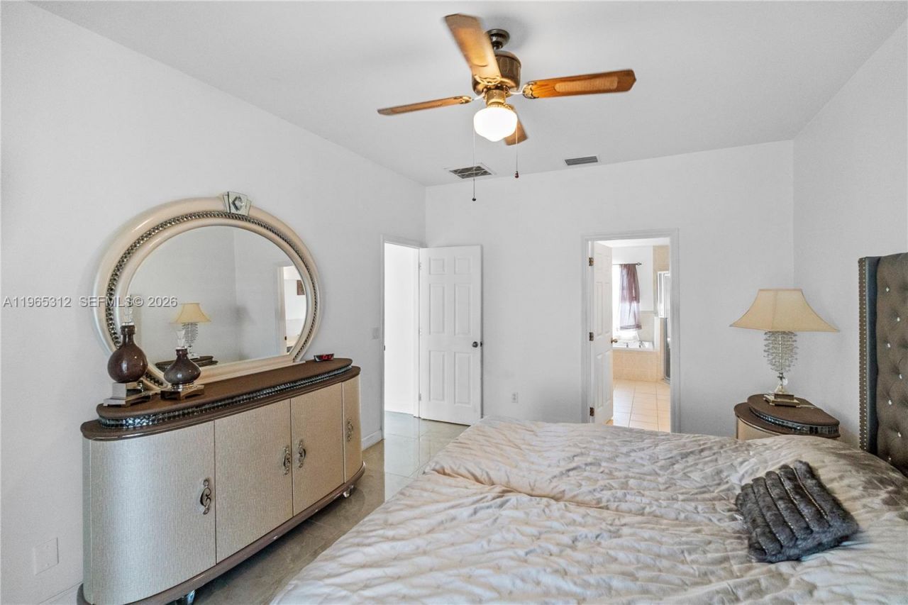 2025 NW 7th Ter, Cape Coral, FL 33993 Photo