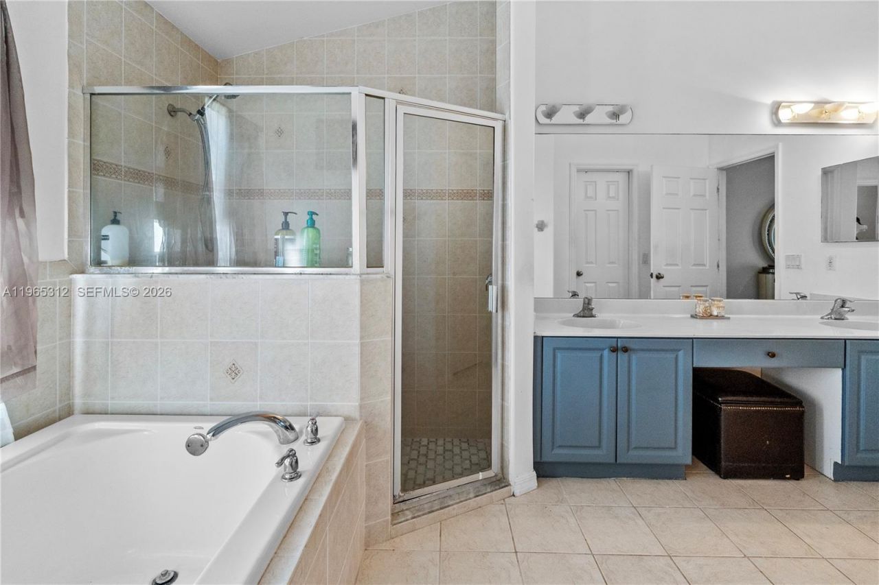 2025 NW 7th Ter, Cape Coral, FL 33993 Photo